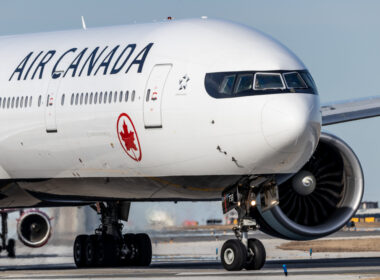 Toronto,,Ontario,-,April,4,,2019:,Air,Canada,Boeing,777-3