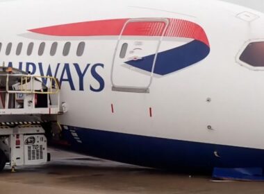 british_airways_boeing_787-8_g-zbjb_crop.jpg