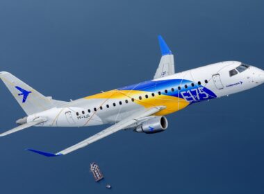 Embraer E175