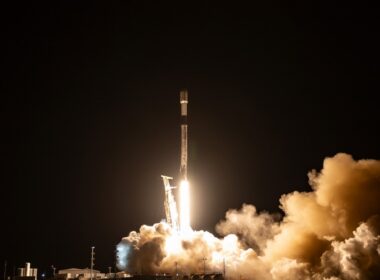 SpaceX Falcon 9 launching Eutelsat satellites